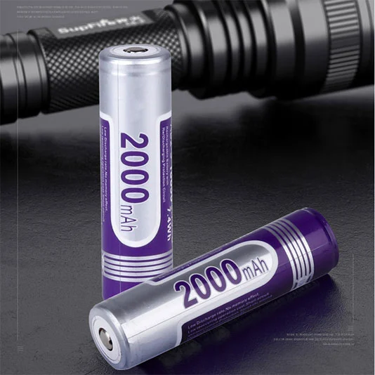 SUPER FIRE AB2-S 18650 Akku 2000mAh 3,7 Volt wiederauf ladbare Lithium-Batterie