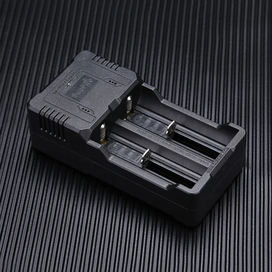 SUPER FIRE AC26 sicheres und sicheres USB-Ladegerät